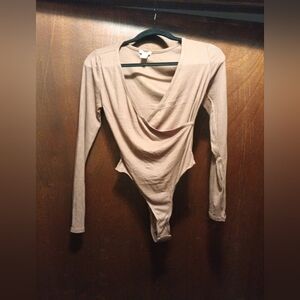 Bozzolo Woman's NWOT Long Sleeve Crisscross Bodysuit Medium Brown